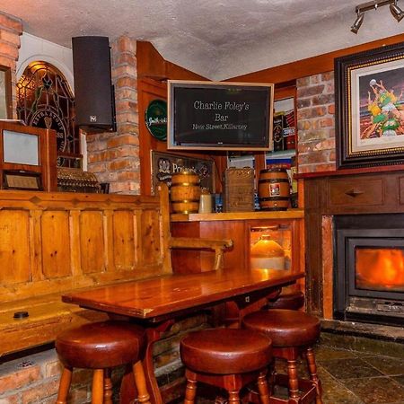 Charlie Foleys Bed and Breakfast Killarney Eksteriør billede